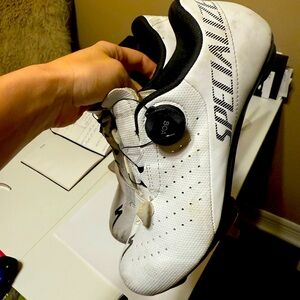 Specialized cycling shoes